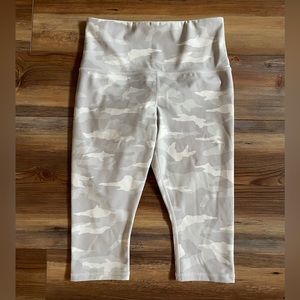 Athleta Elation Crop Leggings